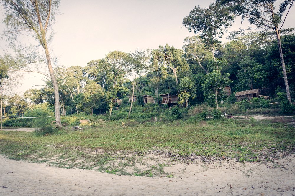 Monkey Maya Bungalows 