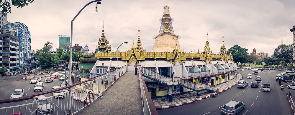 Sule Pagoda 