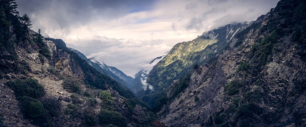 Climbing Mount Yushan 